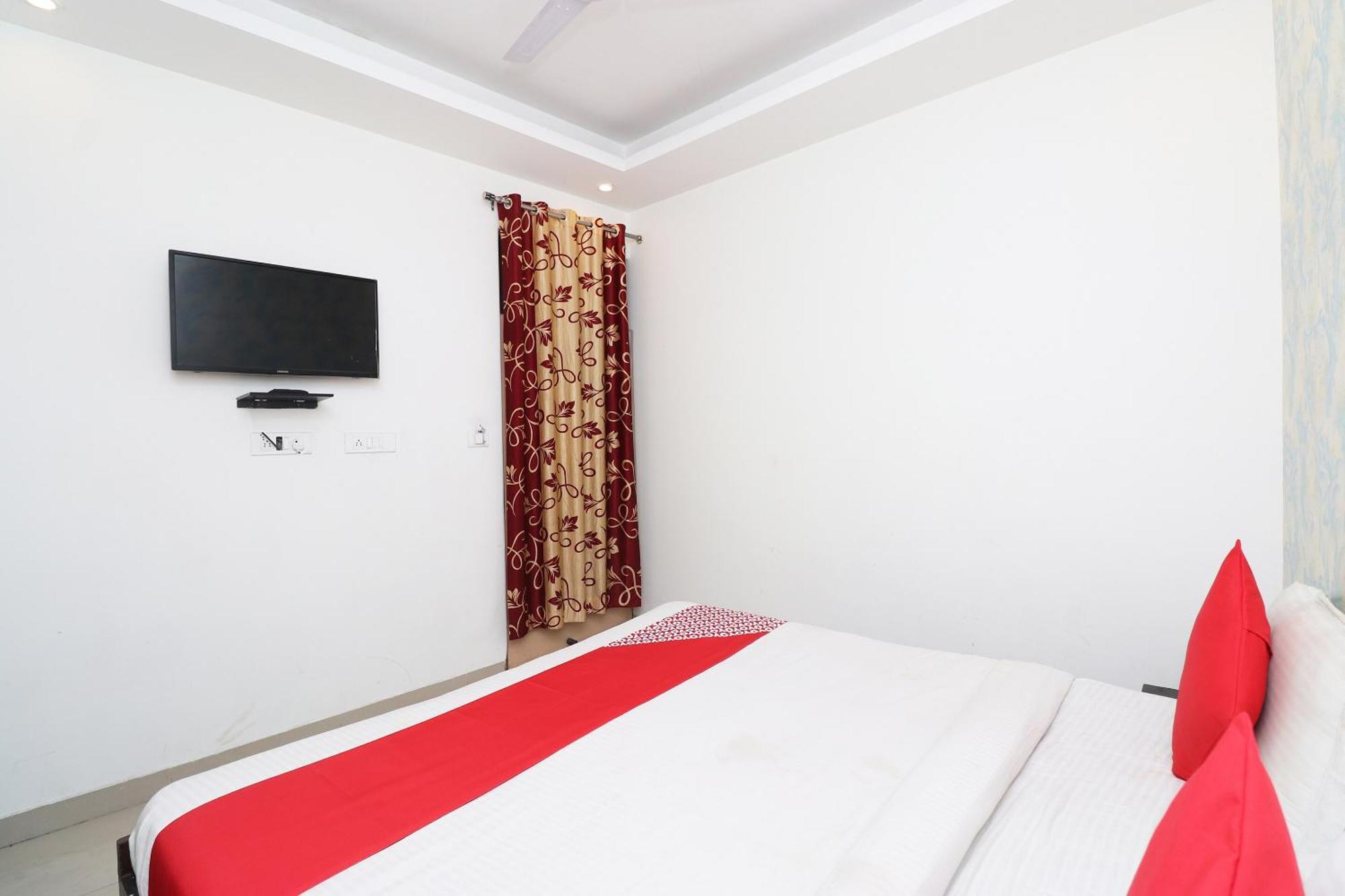 Oyo Flagship Hotel Daimond New Delhi Exterior photo